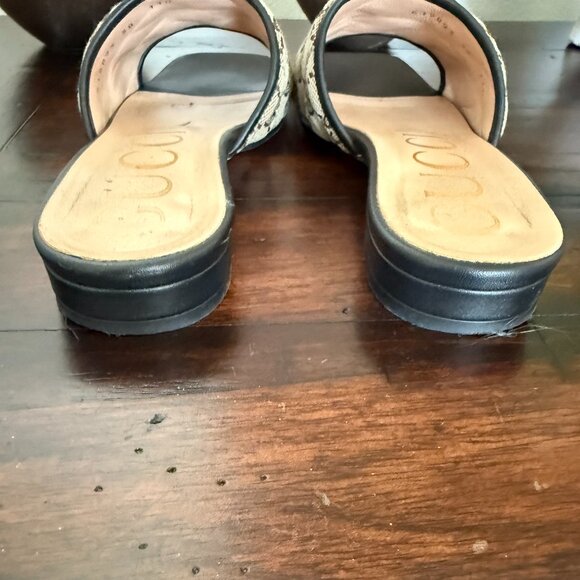 Gucci Slide Sandals size 38 - Picture 6 of 10